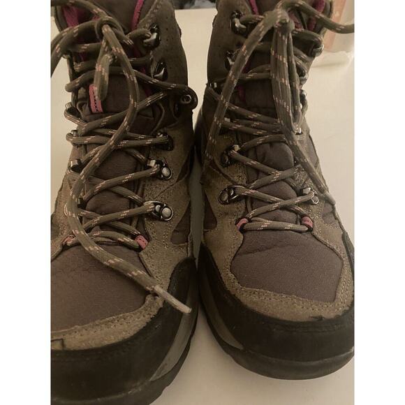 High sierra Hiking Boots Women’s Size 10 - Picture 9 of 10